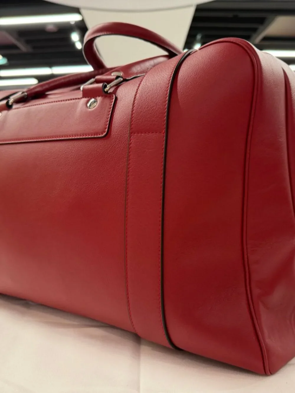 Connolly USED Red Sports Grip Bag with Badges